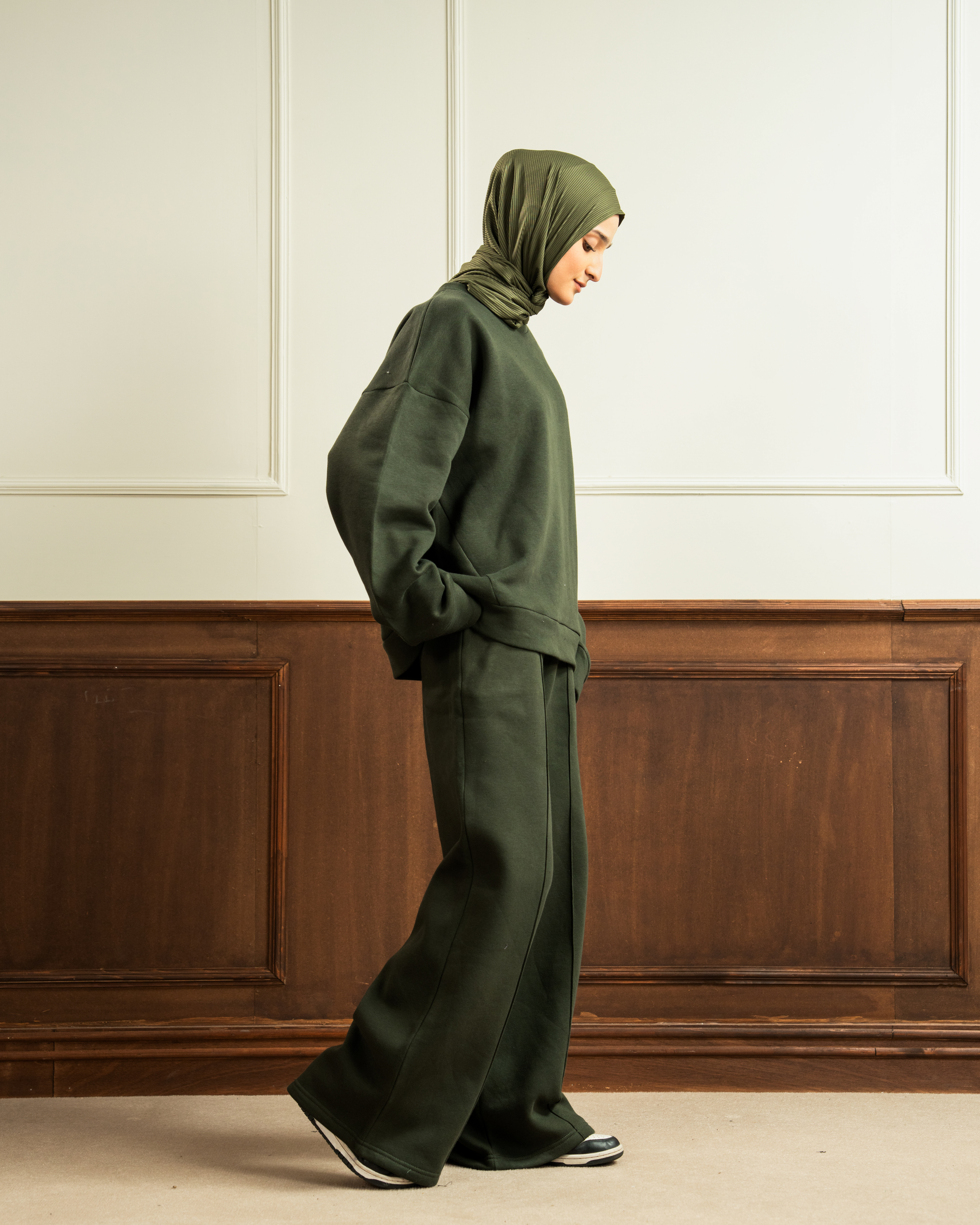 Sweatshirt | Wide Pleated Trouser | Dark Olive Green Co Ord