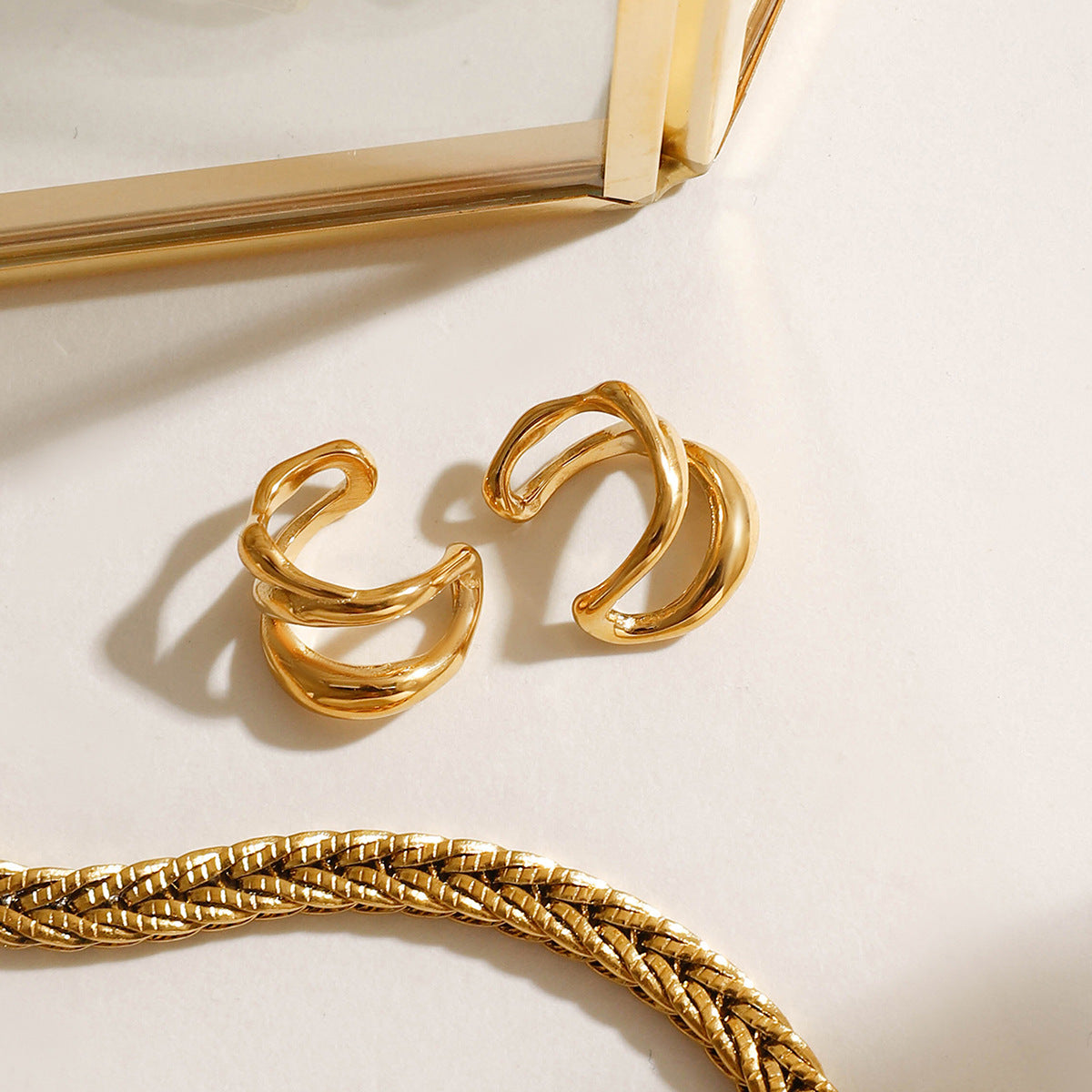 Earring